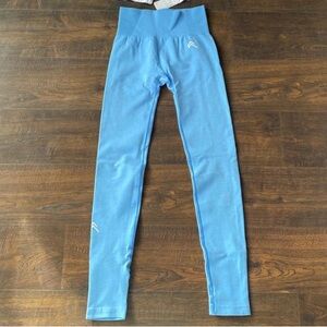 Oner active light blue classic seamless leggings. Size S (regular/short)